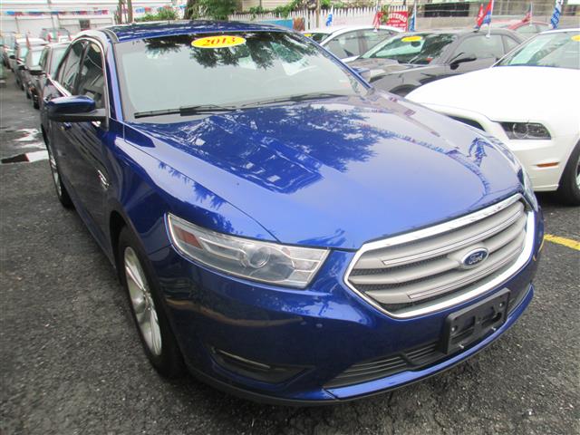 2013 Ford Taurus 4dr Sdn SEL, available for sale in Middle Village, New York | Road Masters II INC. Middle Village, New York