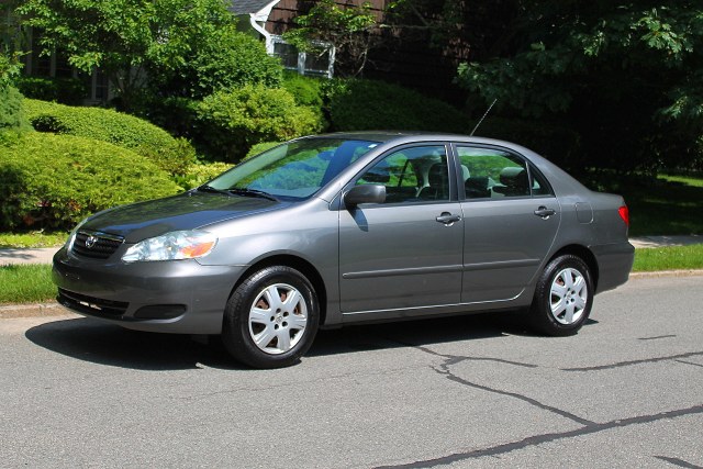 2006 Toyota Corolla 4dr Sdn LE Auto, available for sale in Great Neck, New York | Great Neck Car Buyers & Sellers. Great Neck, New York