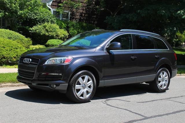 2007 Audi Q7 quattro 4dr 4.2L, available for sale in Great Neck, New York | Great Neck Car Buyers & Sellers. Great Neck, New York