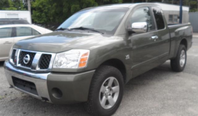 2004 Nissan Titan XE King Cab 4WD, available for sale in Patchogue, New York | Romaxx Truxx. Patchogue, New York