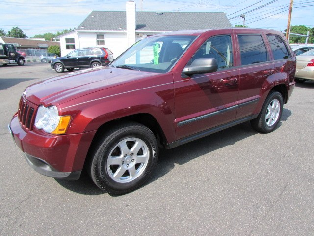 2008 Jeep Grand Cherokee 4WD 4dr Laredo, available for sale in Milford, Connecticut | Chip's Auto Sales Inc. Milford, Connecticut