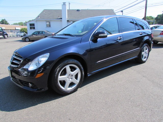 2010 Mercedes-Benz R-Class 4MATIC 4dr R350, available for sale in Milford, Connecticut | Chip's Auto Sales Inc. Milford, Connecticut