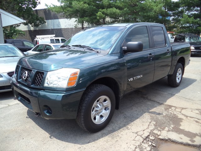 2006 Nissan Titan LE Crew Cab 4WD, available for sale in Berlin, Connecticut | International Motorcars llc. Berlin, Connecticut