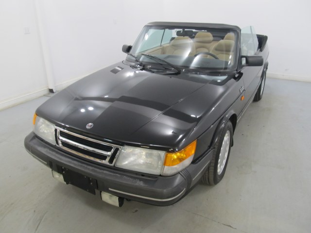 1988 Saab 900 Turbo 2dr Convertible 5-Spd, available for sale in Danbury, Connecticut | Performance Imports. Danbury, Connecticut