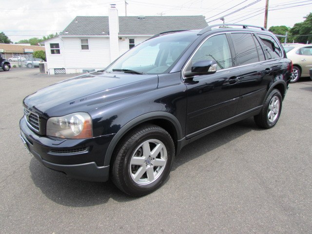 2007 Volvo XC90 AWD 4dr I6 w/Snrf/3rd Row, available for sale in Milford, Connecticut | Chip's Auto Sales Inc. Milford, Connecticut
