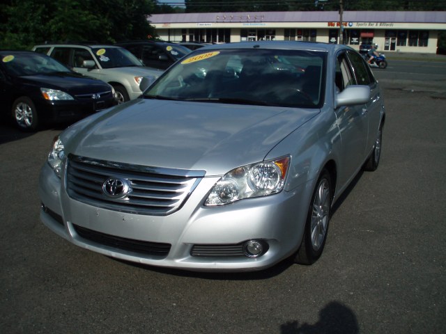 2008 Toyota Avalon 4dr Sdn Limited, available for sale in Manchester, Connecticut | Vernon Auto Sale & Service. Manchester, Connecticut