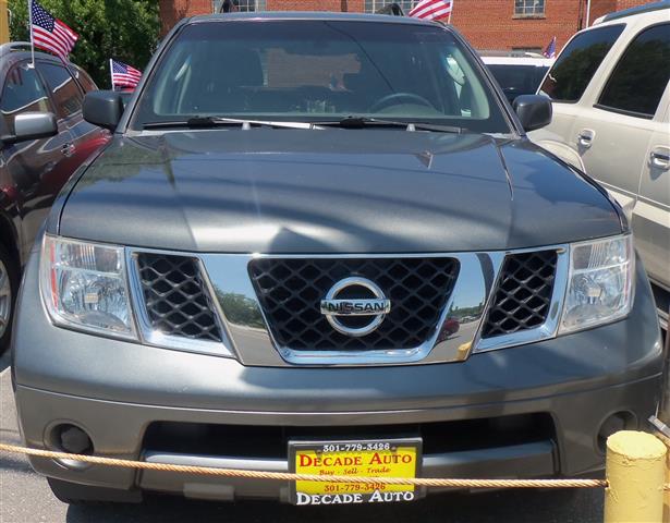 2005 Nissan Pathfinder SE Off Road 4WD, available for sale in Bladensburg, Maryland | Decade Auto. Bladensburg, Maryland