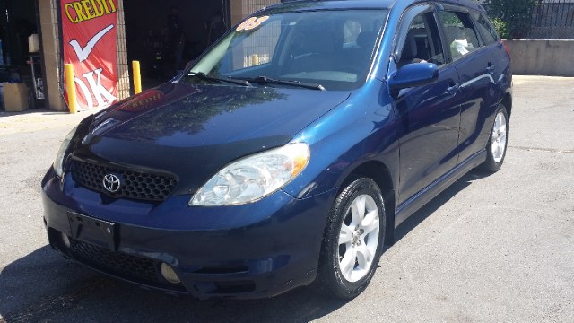 2003 Toyota Matrix 5dr Wgn XR Auto, available for sale in Stratford, Connecticut | Mike's Motors LLC. Stratford, Connecticut