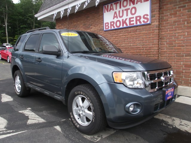 2010 Ford Escape 4WD 4dr XLT, available for sale in Waterbury, Connecticut | National Auto Brokers, Inc.. Waterbury, Connecticut