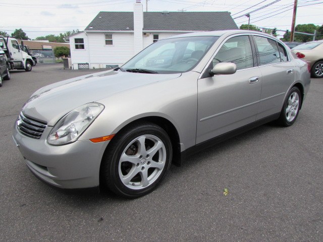 2004 Infiniti G35 Sedan 4dr Sdn AWD Auto w/Leather, available for sale in Milford, Connecticut | Chip's Auto Sales Inc. Milford, Connecticut