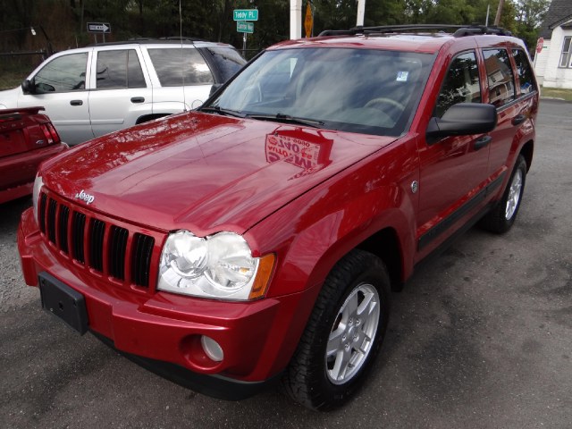 2005 Jeep Grand Cherokee 4dr Laredo 4WD, available for sale in West Babylon, New York | SGM Auto Sales. West Babylon, New York