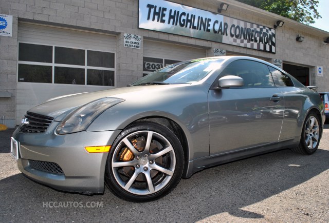 2004 Infiniti G35 Coupe 2dr Cpe Manual w/Leather, available for sale in Waterbury, Connecticut | Highline Car Connection. Waterbury, Connecticut