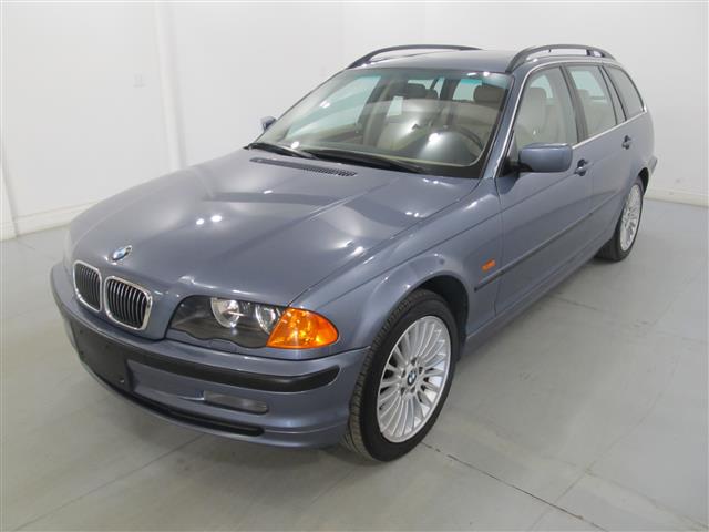 2001 BMW 3 Series 325xi 4dr Sport Wgn, available for sale in Danbury, Connecticut | Performance Imports. Danbury, Connecticut