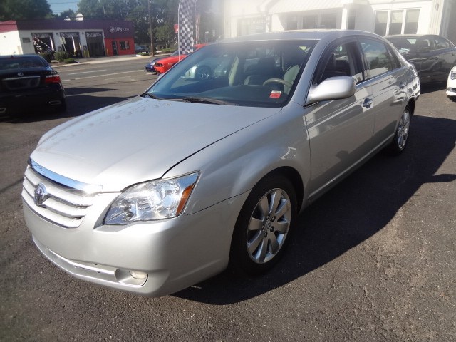 2007 Toyota Avalon 4dr Sdn XLS, available for sale in Huntington Station, New York | M & A Motors. Huntington Station, New York