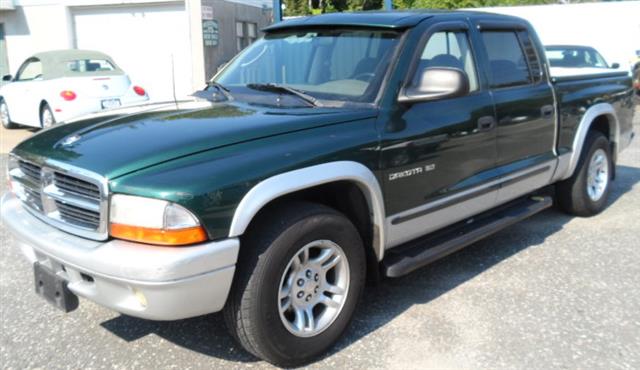 2002 Dodge Dakota Quad Cab 131" WB SLT, available for sale in Patchogue, New York | Romaxx Truxx. Patchogue, New York