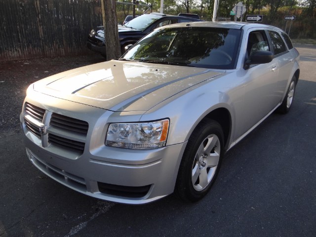2008 Dodge Magnum 4dr Wgn RWD, available for sale in West Babylon, New York | SGM Auto Sales. West Babylon, New York
