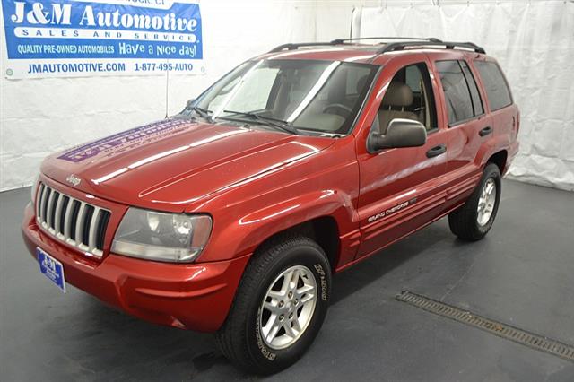 2004 Jeep Grand Cherokee 4wd 4d Wagon Laredo, available for sale in Naugatuck, Connecticut | J&M Automotive Sls&Svc LLC. Naugatuck, Connecticut