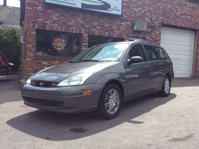 2002 Ford Focus 4dr Wgn SE Comfort, available for sale in New Britain, Connecticut | Central Auto Sales & Service. New Britain, Connecticut
