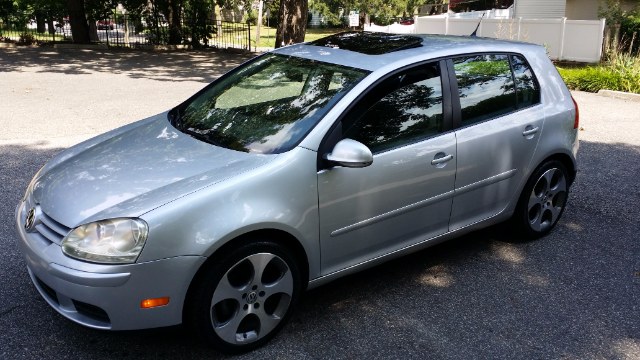 2006 Volkswagen Rabbit GTI wheels 4dr HB Manual PZEV, available for sale in Huntington Station, New York | Huntington Auto Mall. Huntington Station, New York
