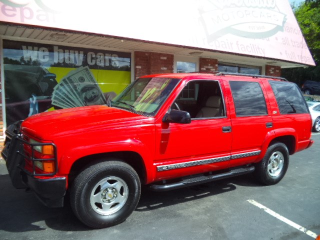 2000 Chevrolet Tahoe 4dr 4WD Z71, available for sale in Naugatuck, Connecticut | Riverside Motorcars, LLC. Naugatuck, Connecticut