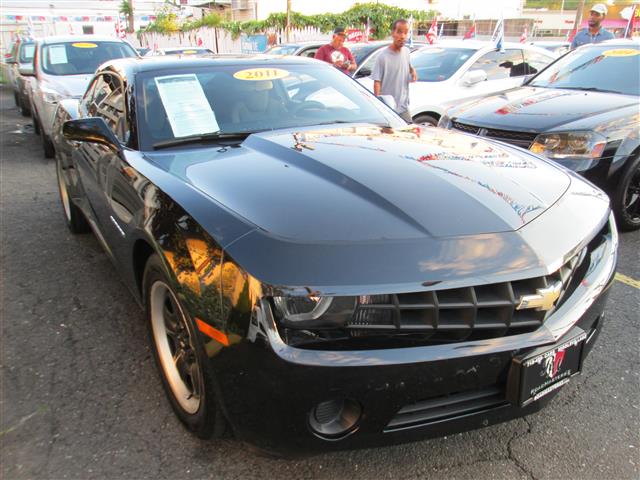 2011 Chevrolet Camaro 2dr Cpe 2LS, available for sale in Middle Village, New York | Road Masters II INC. Middle Village, New York