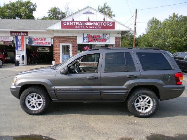2002 Jeep Grand Cherokee 4dr Laredo 4WD, available for sale in Southborough, Massachusetts | M&M Vehicles Inc dba Central Motors. Southborough, Massachusetts