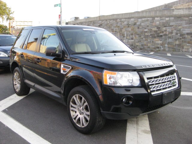 2008 Land Rover LR2 AWD 4dr SE with NAVIGATION, available for sale in Brooklyn, New York | NY Auto Auction. Brooklyn, New York