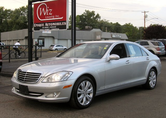 2009 Mercedes-Benz S-Class 4dr Sdn 5.5L V8 4MATIC, available for sale in Stratford, Connecticut | Wiz Leasing Inc. Stratford, Connecticut