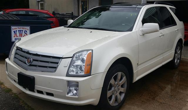 2006 Cadillac SRX 4dr V6 SUV, available for sale in Patchogue, New York | Romaxx Truxx. Patchogue, New York