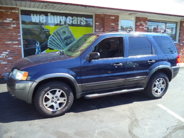 2004 Ford Escape 4dr 103" WB XLT 4WD, available for sale in Naugatuck, Connecticut | Riverside Motorcars, LLC. Naugatuck, Connecticut