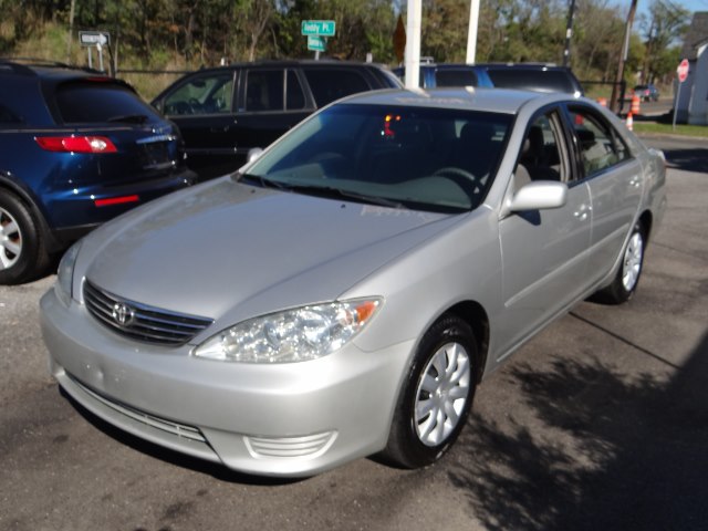 2005 Toyota Camry 4dr Sdn LE Auto (Natl), available for sale in West Babylon, New York | SGM Auto Sales. West Babylon, New York