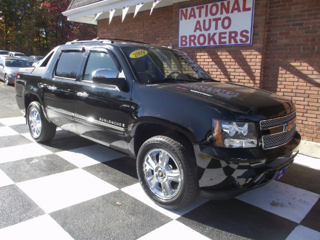2009 Chevrolet Avalanche 4WD Crew Cab 130" LTZ, available for sale in Waterbury, Connecticut | National Auto Brokers, Inc.. Waterbury, Connecticut