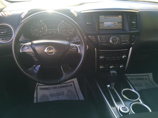 2013 Nissan Pathfinder 4WD SV, available for sale in Hempstead, New York | VIP Auto Credit Express. Hempstead, New York 2013 Nissan Pathfinder 4WD SV, available for sale in Hempstead, New York | VIP Auto Credit Express. Hempstead, New York