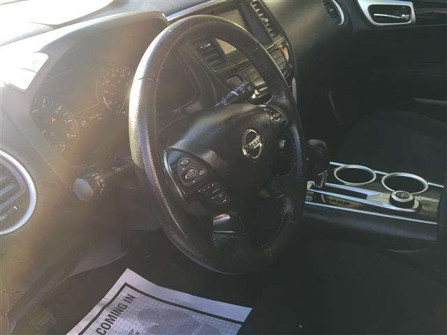 2013 Nissan Pathfinder 4WD SV, available for sale in Hempstead, New York | VIP Auto Credit Express. Hempstead, New York 2013 Nissan Pathfinder 4WD SV, available for sale in Hempstead, New York | VIP Auto Credit Express. Hempstead, New York