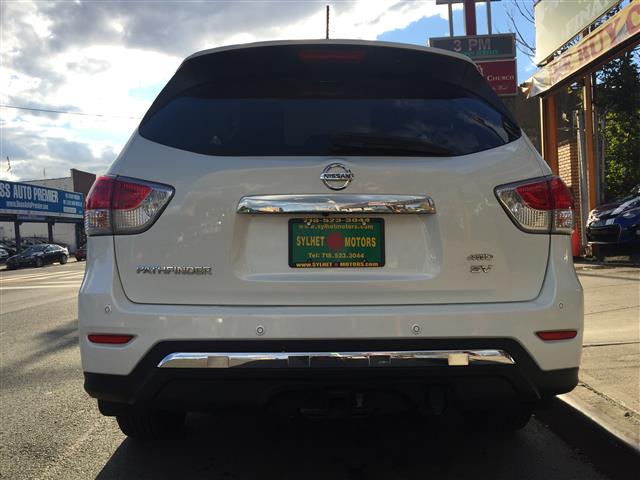 2013 Nissan Pathfinder 4WD SV, available for sale in Hempstead, New York | VIP Auto Credit Express. Hempstead, New York 2013 Nissan Pathfinder 4WD SV, available for sale in Hempstead, New York | VIP Auto Credit Express. Hempstead, New York
