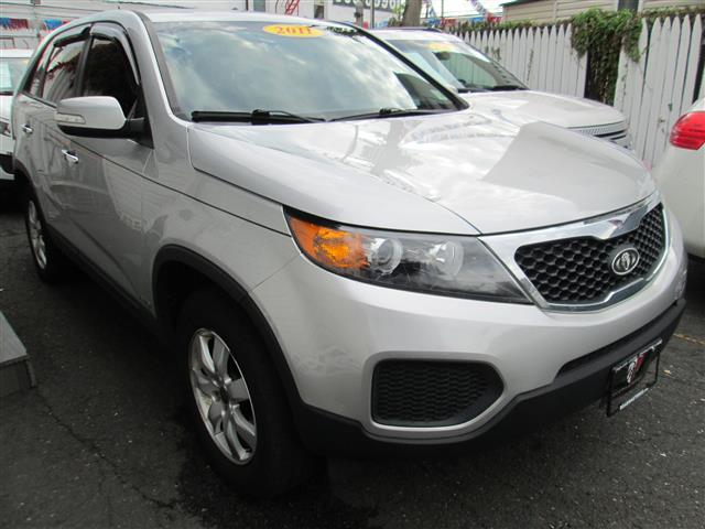 2011 Kia Sorento AWD 4dr I4 LX, available for sale in Middle Village, New York | Road Masters II INC. Middle Village, New York