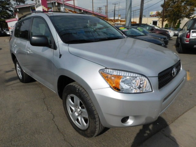 2006 Toyota RAV4 4dr Base 4-cyl 4WD (Natl), available for sale in Bridgeport, Connecticut | Lada Auto Sales. Bridgeport, Connecticut
