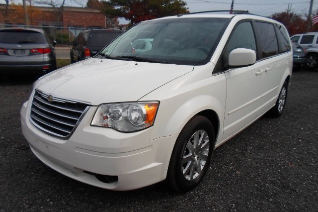 2008 Chrysler Town & Country 4dr Wgn Touring, available for sale in Bohemia, New York | B I Auto Sales. Bohemia, New York