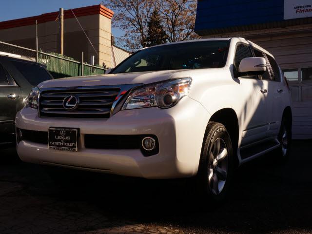 2013 Lexus Gx 460 4WD 4dr, available for sale in Huntington Station, New York | Connection Auto Sales Inc.. Huntington Station, New York