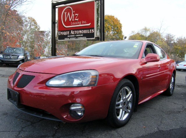 2006 Pontiac Grand Prix 4dr Sdn GT, available for sale in Stratford, Connecticut | Wiz Leasing Inc. Stratford, Connecticut