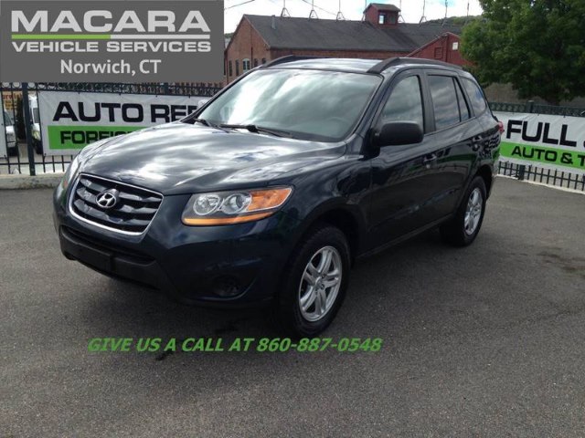 2010 Hyundai Santa Fe AWD 4dr I4 Auto GLS, available for sale in Norwich, Connecticut | MACARA Vehicle Services, Inc. Norwich, Connecticut