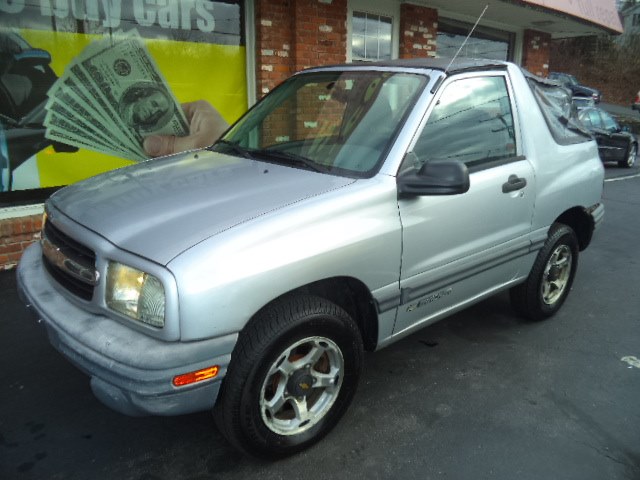 2000 Chevrolet Tracker 2dr Convertible 4WD, available for sale in Naugatuck, Connecticut | Riverside Motorcars, LLC. Naugatuck, Connecticut