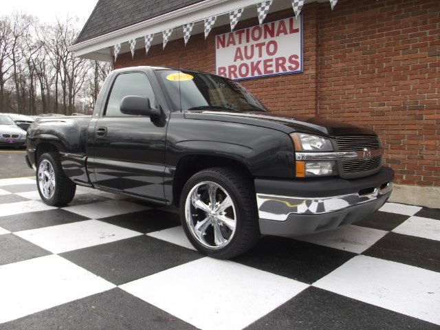 2004 Chevrolet Silverado 1500 Reg Cab 2WD Stepside LS, available for sale in Waterbury, Connecticut | National Auto Brokers, Inc.. Waterbury, Connecticut