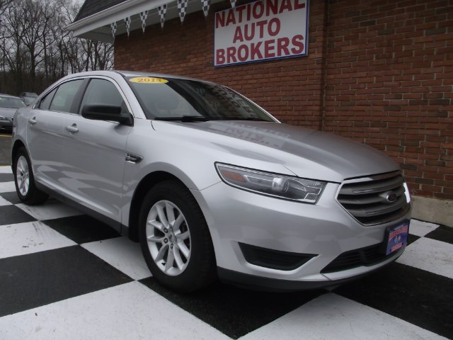 2013 Ford Taurus 4dr Sdn SE FWD, available for sale in Waterbury, Connecticut | National Auto Brokers, Inc.. Waterbury, Connecticut