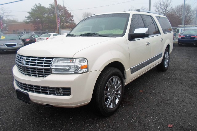 2007 Lincoln Navigator L 4WD 4dr, available for sale in Bohemia, New York | B I Auto Sales. Bohemia, New York