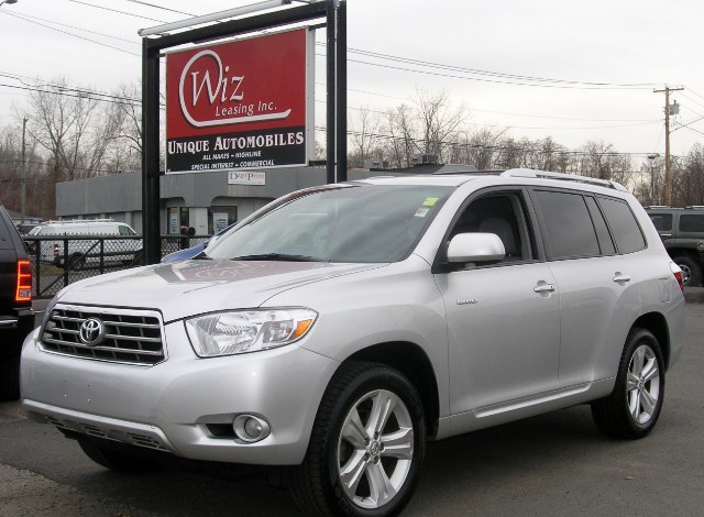 2010 Toyota Highlander 4WD 4dr V6  Limited, available for sale in Stratford, Connecticut | Wiz Leasing Inc. Stratford, Connecticut