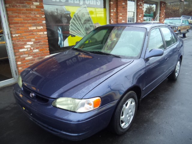 1999 Toyota Corolla 4dr Sdn LE Auto, available for sale in Naugatuck, Connecticut | Riverside Motorcars, LLC. Naugatuck, Connecticut