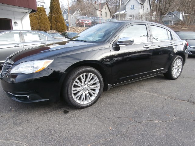 2012 Chrysler 200 4dr Sdn Limited, available for sale in Waterbury, Connecticut | Jim Juliani Motors. Waterbury, Connecticut