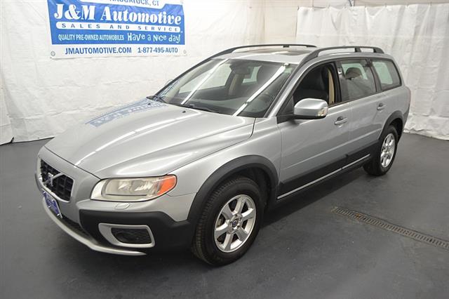2008 Volvo Xc70 5d Wagon Sunroof, available for sale in Naugatuck, Connecticut | J&M Automotive Sls&Svc LLC. Naugatuck, Connecticut