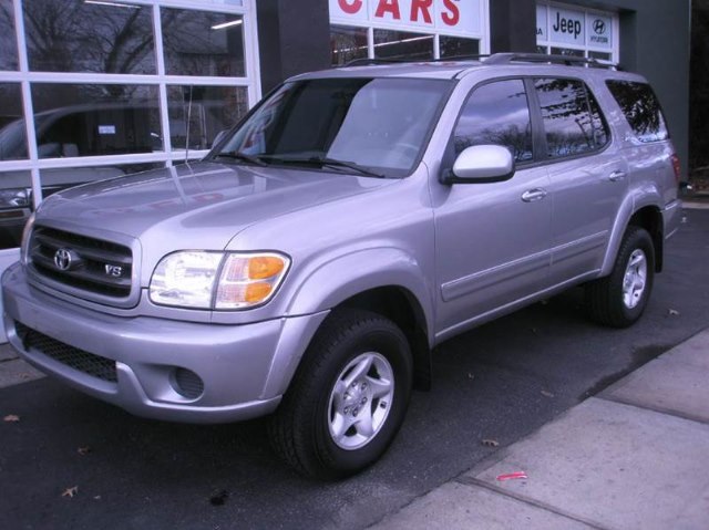 2001 Toyota Sequoia 4dr SR5 4WD, available for sale in Milford, Connecticut | Village Auto Sales. Milford, Connecticut